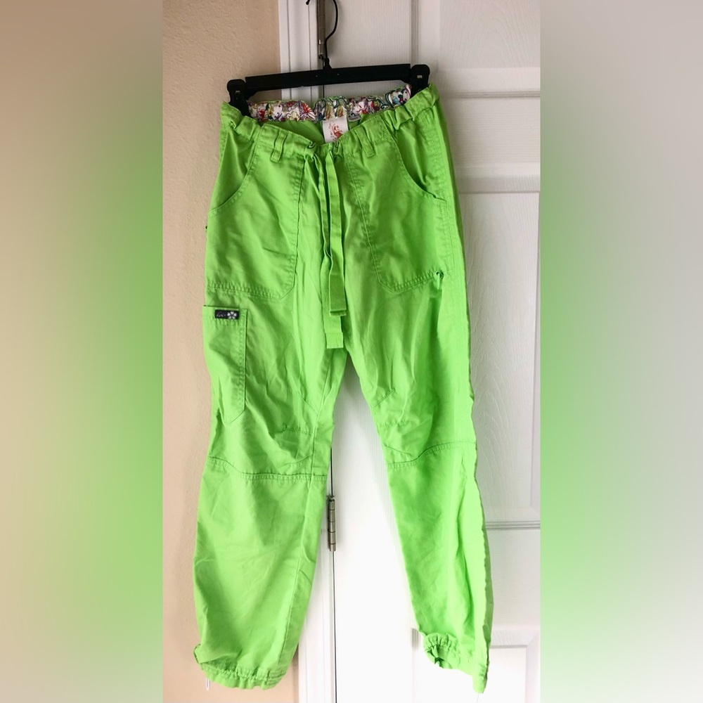 Koi Lindsey 7-Pocket Cargo Scrub Pants